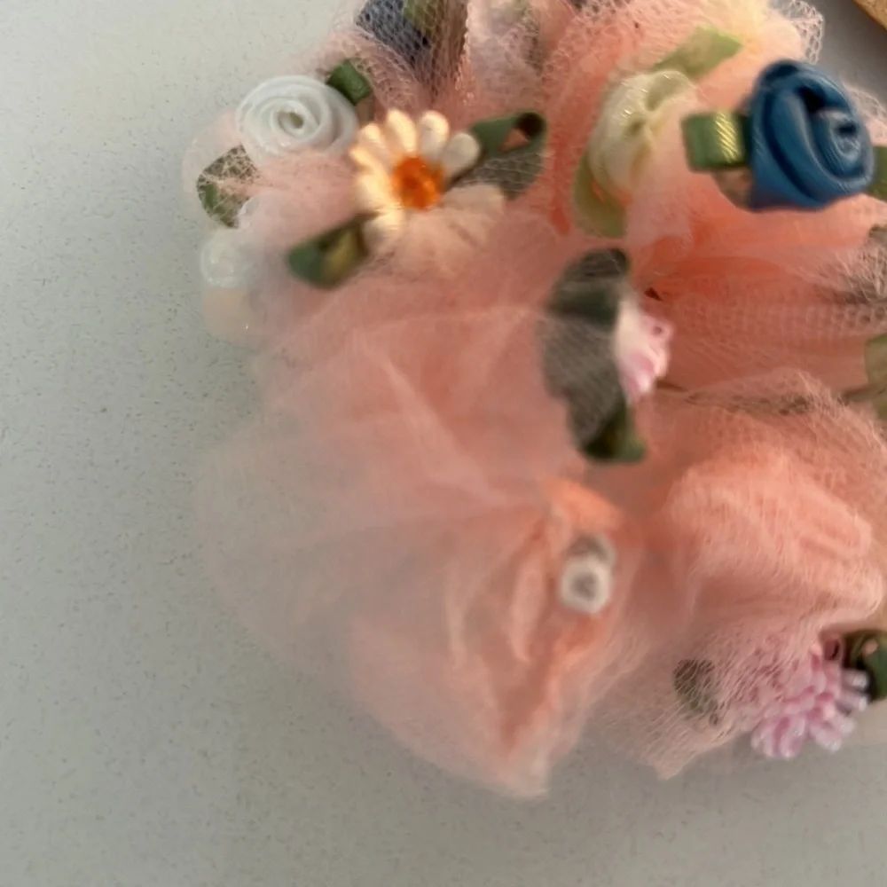 NWT Handmade Unique Mesh & Miniature Floral Scrunchie Artisan Aspen Accessory